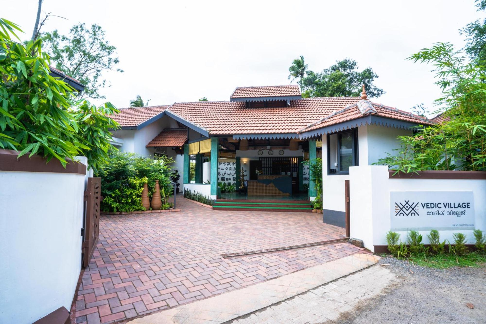 Vedic Village Retreat Kodungallur Kochi Buitenkant foto